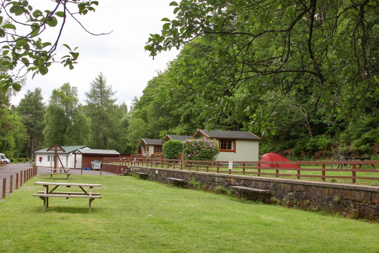Trekker Hut Hotel Tyndrum Exterior foto